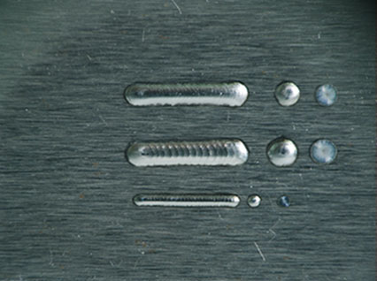 <a href='http://www.lf12.com.cn/product/3.htm' class='text_a'>模具激光焊機</a>修復鏡面模具效果